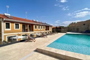 Casas La Fuente de Saelices &ndash; Apartamentos Tur&iacute;sticos