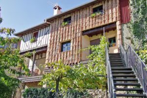 Casas Rurales El Ca&ntilde;o Chico y La Fuente