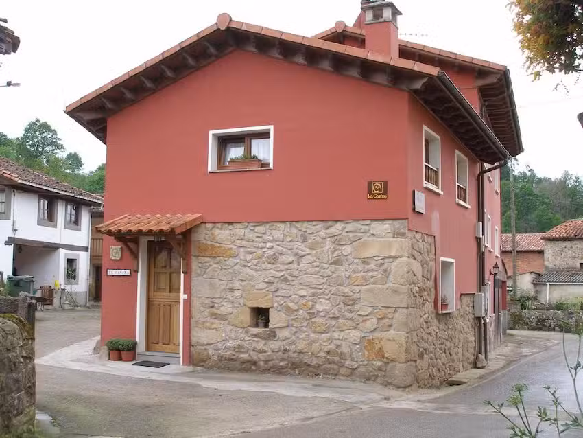 Casas Rurales La Casina