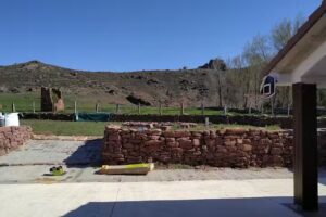 Casas y Esculturas de Rodeno