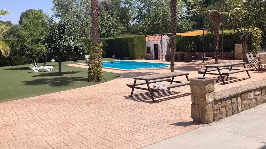 Caser&iacute;o La Sevillana