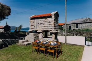 Casi&ntilde;a de Lira