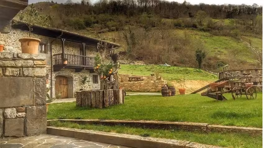 Casona de El Casta&ntilde;iu