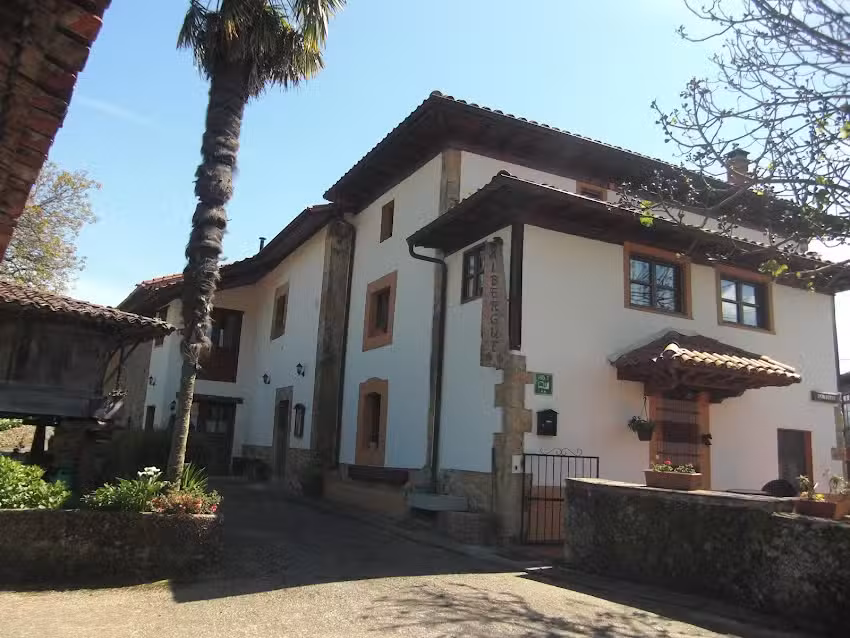 Casona de Miyares-La Figar