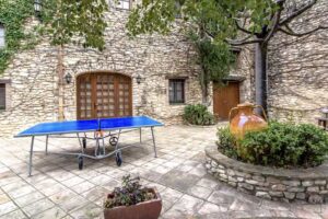 Catalunya Casas: Villa Timeless Elegance near Barcelona