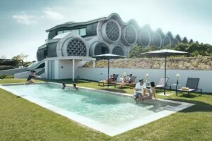 Cava & Hotel Mastinell