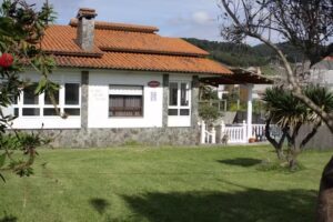Chalet Areo do rio &ndash; playa de razo