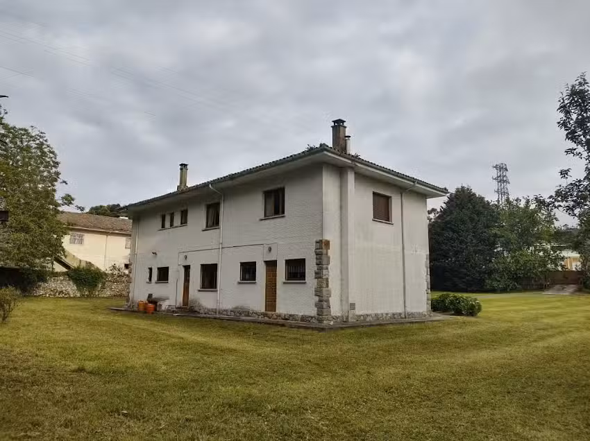 Chalet Las Llamas, (vivienda vacacional) Llanes