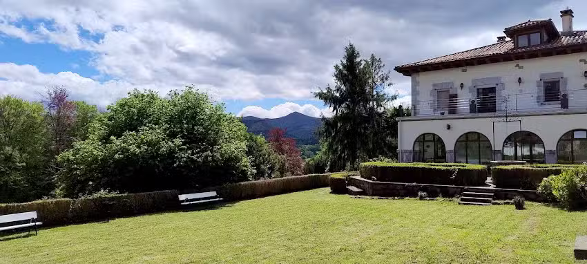 Ch&aacute;varri Etxea