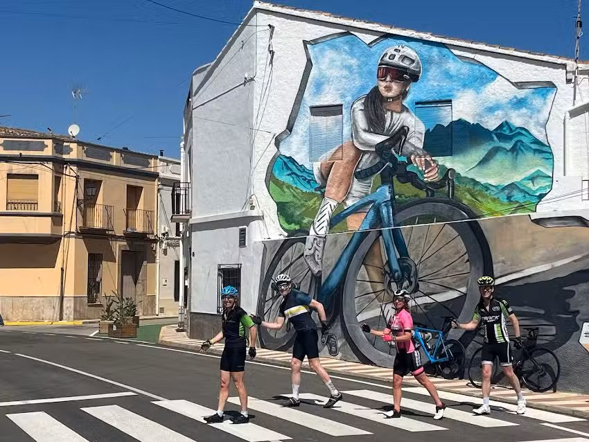 CHS CICLISMO CYCLING RETREAT & TRAINING CAMP. CASA GUADALEST BEAUTIFUL HOLIDAY HOME RENTAL /CYCLING RETREAT