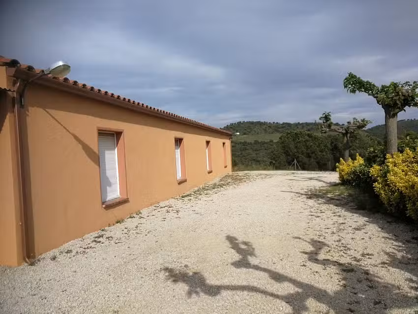 COL&Ograve;NIES TRAMUNTANA