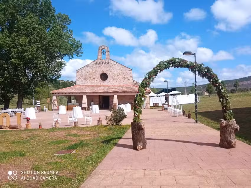 Complejo Rural &ndash; Albergue Dehesa de Solanillos, Mazarate