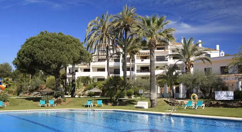 Coral Beach ApartHotel