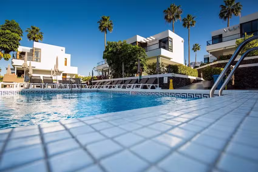 Coral Dreams Time to Smile