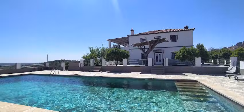 Cortijo Ca&ntilde;ado Alojamiento rural