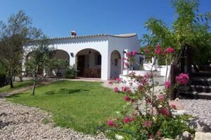 Cortijo de Los Libreros / Casa de La Fuente