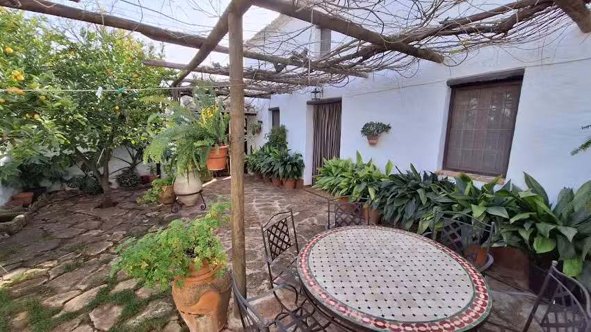 Cortijo El Morr&oacute;n