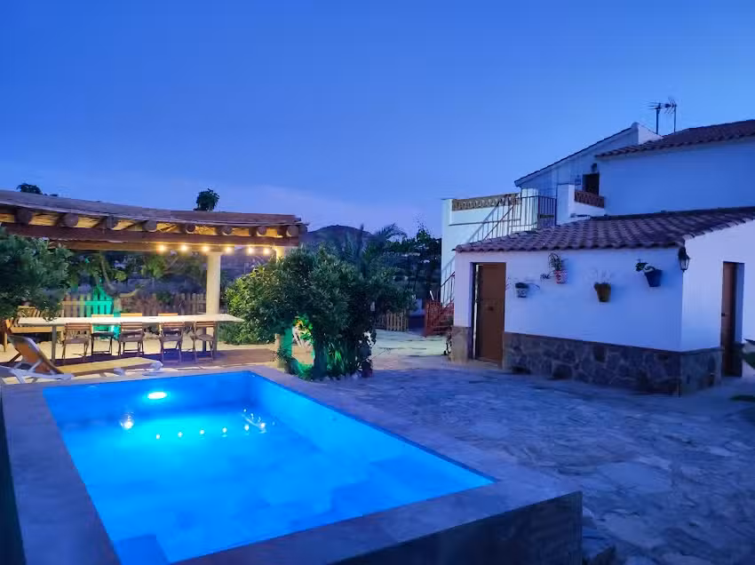 Cortijo &laquo;Frasquito T&iacute;o Jes&uacute;s&raquo;