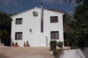 Cortijo Rural &laquo;Fuente los Avellanos&raquo;