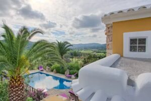 COUNTRY VILLA ‘CAN LLUSIÀ’