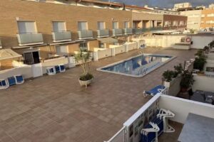 Cozy Beach House with Pool & BBQ