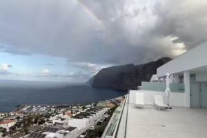 Crystal I Luxury Apartments