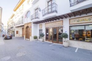 Cubo&rsquo;s New House Alhaur&iacute;n el Grande