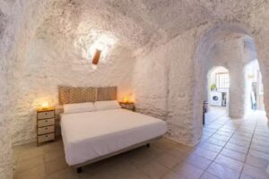 Cueva Maria Zambrano Terque