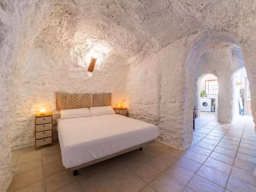 Cueva Maria Zambrano Terque