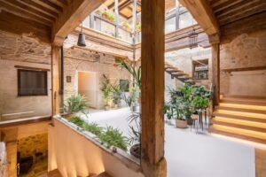 Dobo Azacanes Hostal