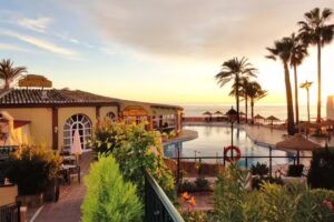 DONA LOLA PLAYA &ndash; &Eacute;RIC FABRE