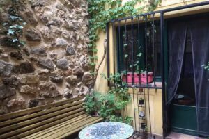 DUERMEVELA HOSTEL, Alojamiento econ&oacute;mico en Segovia