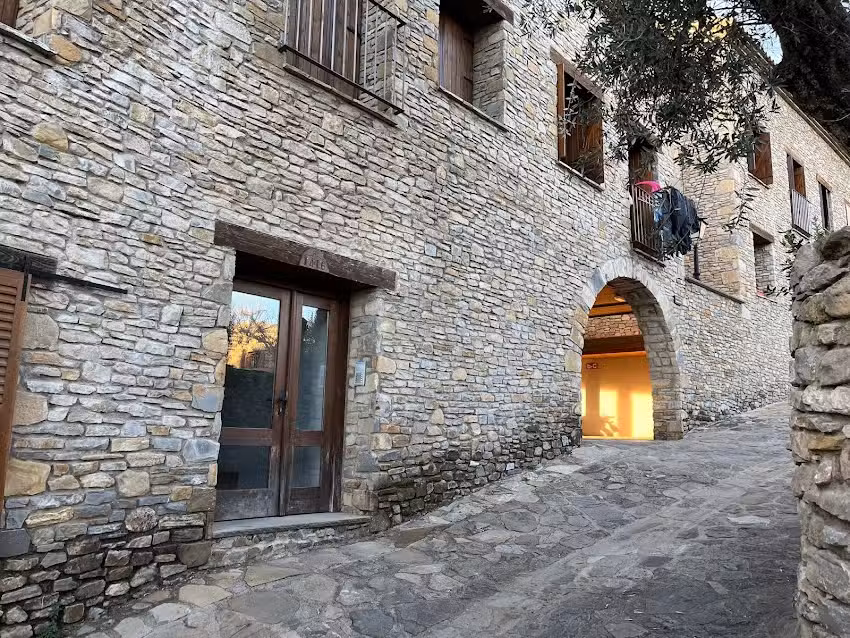 D&uacute;plex en Roda de Is&aacute;bena