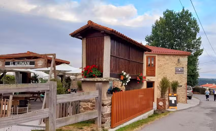 El Aleman Albergue i Cafeter&iacute;a