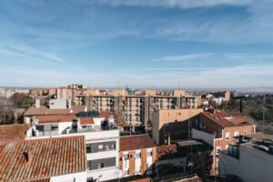El Castellar de Apartamentos Loira. Edificio de pisos corporativos