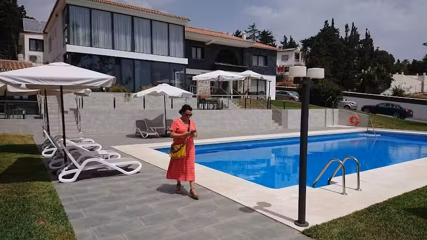 El Chaparral Holidays Hotel