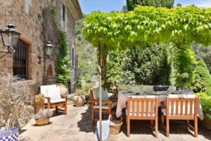 El Mol&iacute; de Can Burjats con piscina y chimenea &ndash; Wehost Costa Brava