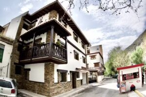 El Refugio Pinos Genil