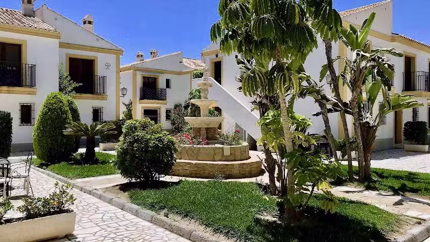 Eonia Marinas &ndash; Tu D&uacute;plex en primera l&iacute;nea de playa!