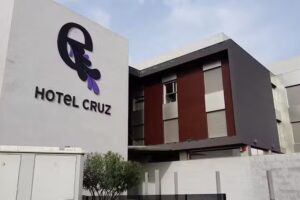 Escuderos Hotel Cruz