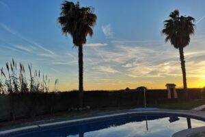 Espectacular Residencial en 1a linea con piscina