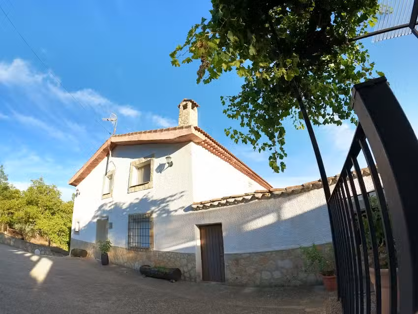 Explotaci&oacute;n de Agroturismo la Solana