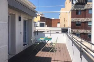 Feelathome Waldorf Suites Apartments