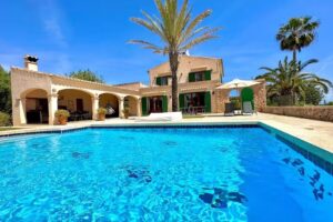 Finca Es Serral &ndash; Villas2rentMallorca