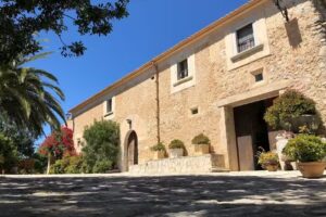 Finca Hotel Can Guill&oacute;