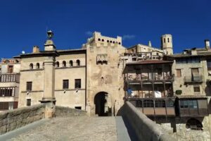 Fonda Angeleta Matara&ntilde;a