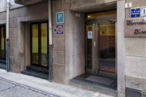 Fonda Finet. Restaurante, Posada y Apartamentos