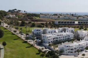 G&G Baviera Hills 53