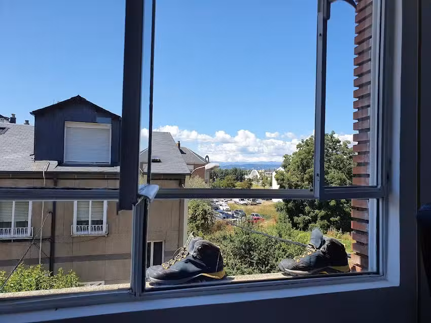 Gesti&oacute;n de Alojamientos y Actividades Turistic@s para Grupos y Estudiantes La Rosa Azul