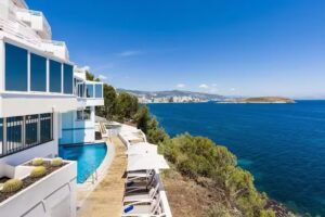 Globales Apartamentos Cala Vi&ntilde;as